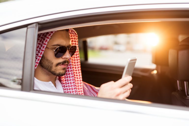 arab man cellphone